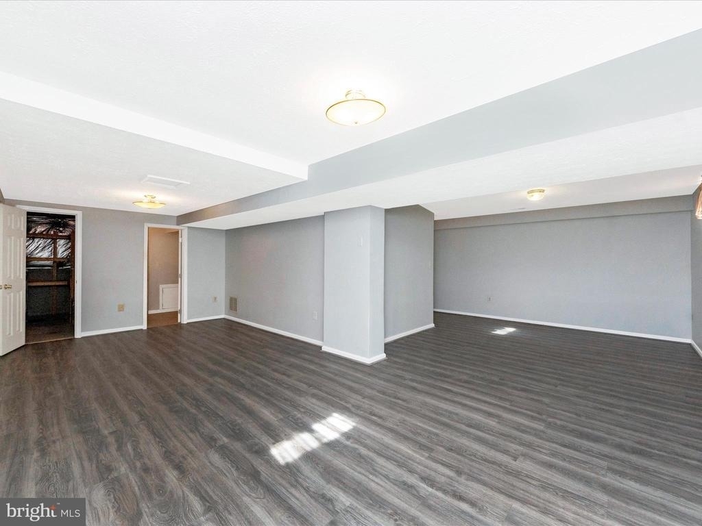 408 Willow Hill - Photo 17