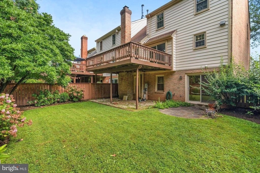 10127 Crestberry Place - Photo 35