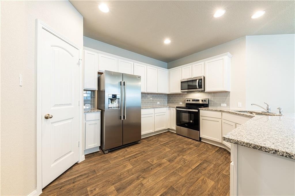 109 Jubilee Dr - Photo 6