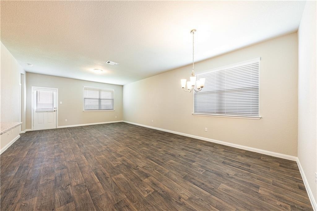 109 Jubilee Dr - Photo 4