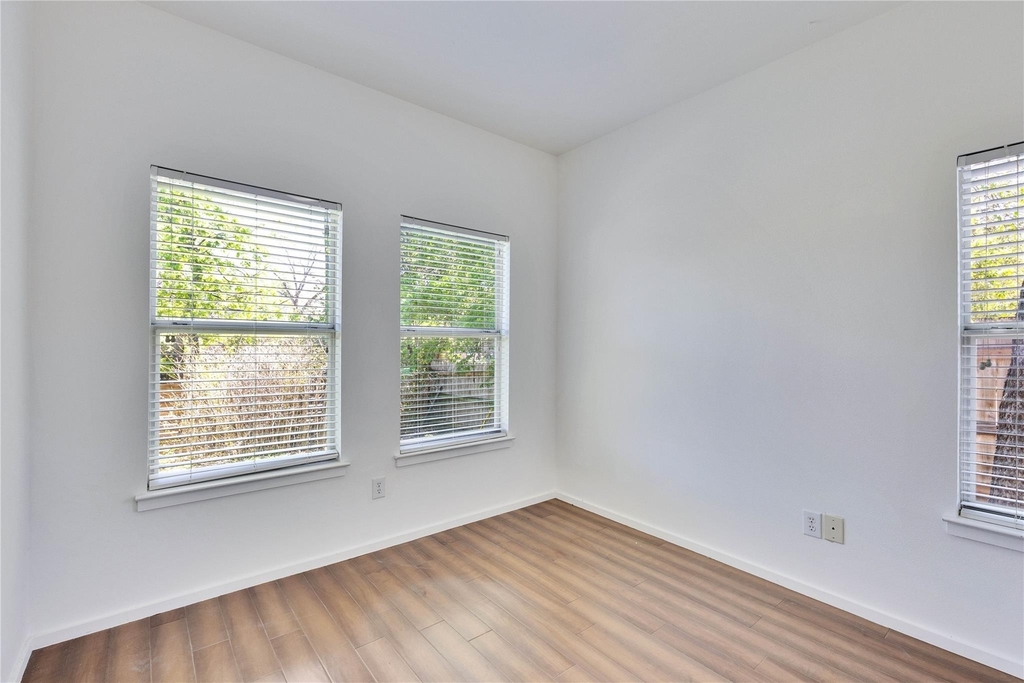 3808 Menchaca Rd - Photo 21
