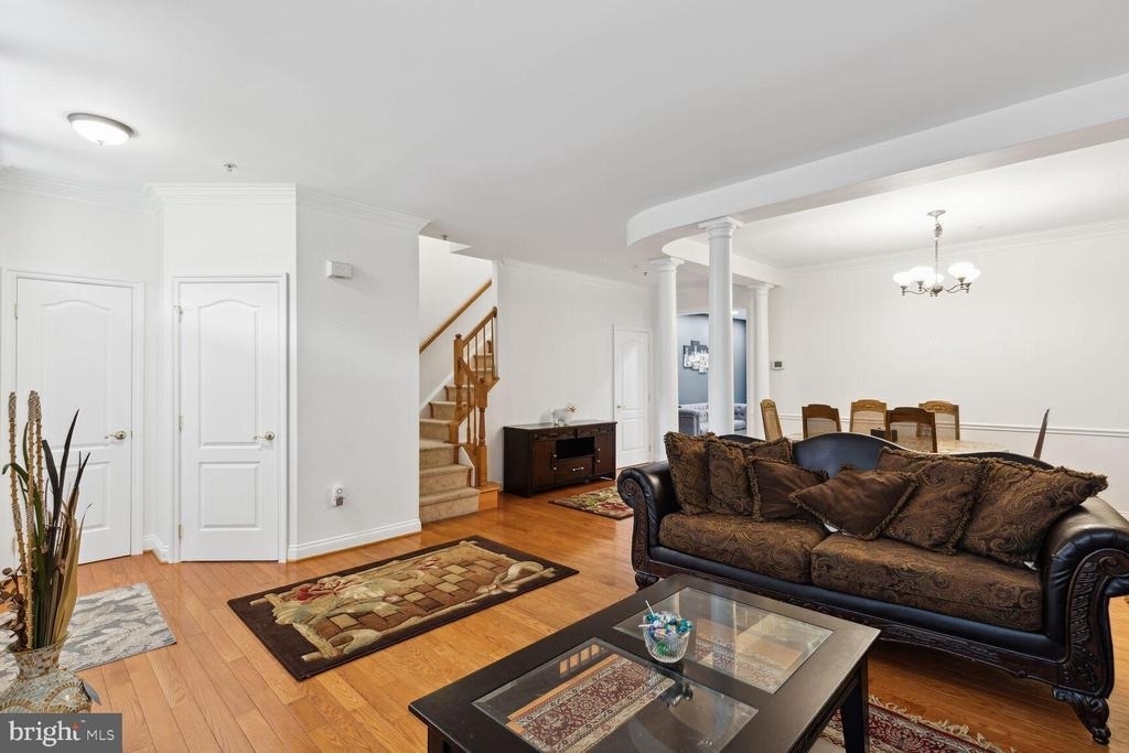 6005 Helmsman Way - Photo 6