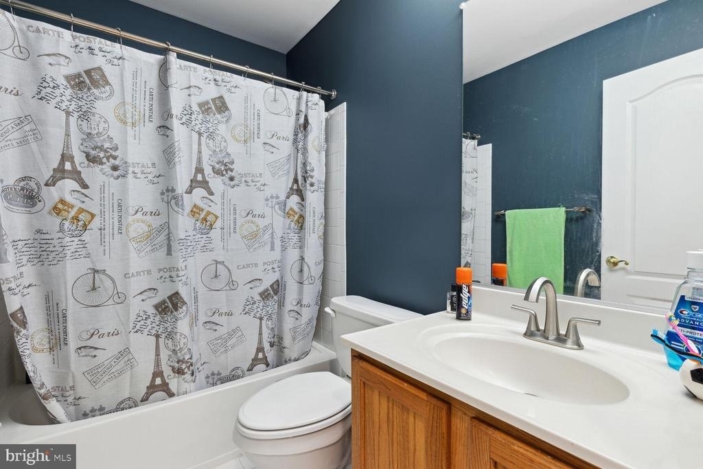 6005 Helmsman Way - Photo 27