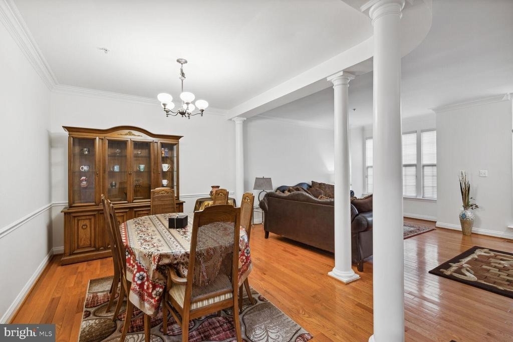 6005 Helmsman Way - Photo 14