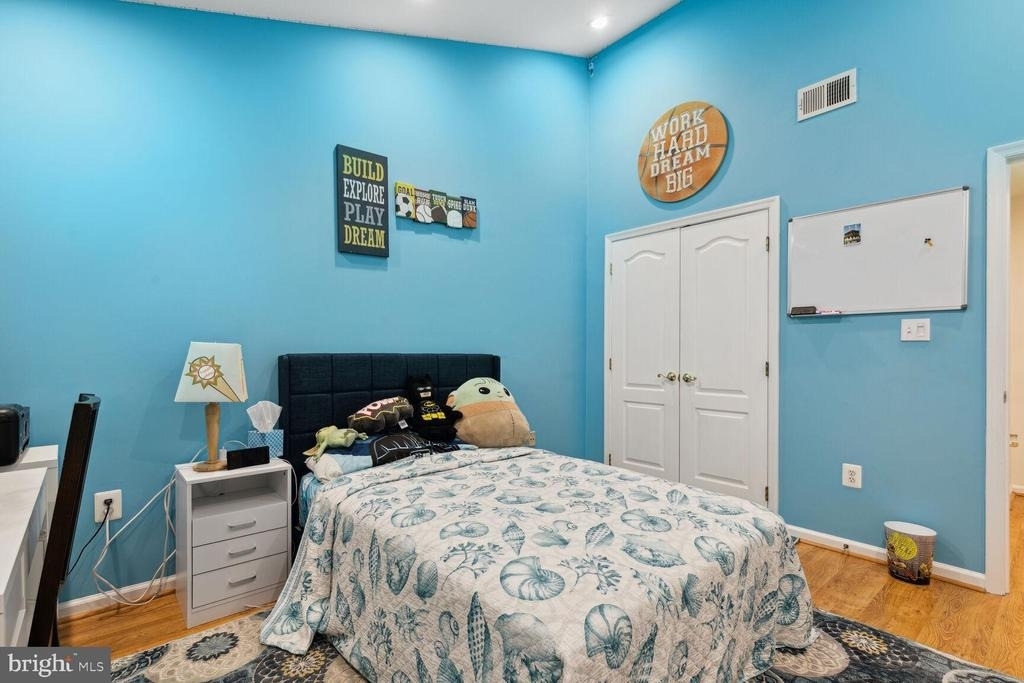 6005 Helmsman Way - Photo 25