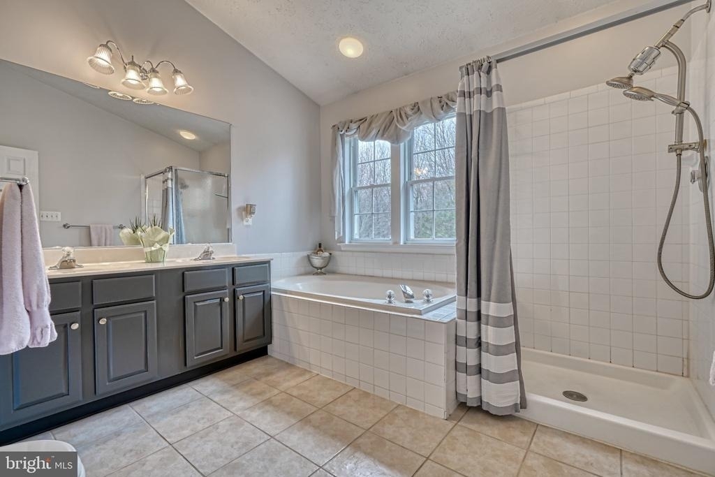 206 Colgate Drive - Photo 15