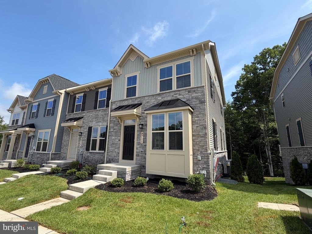 9711 Klamath Court - Photo 1