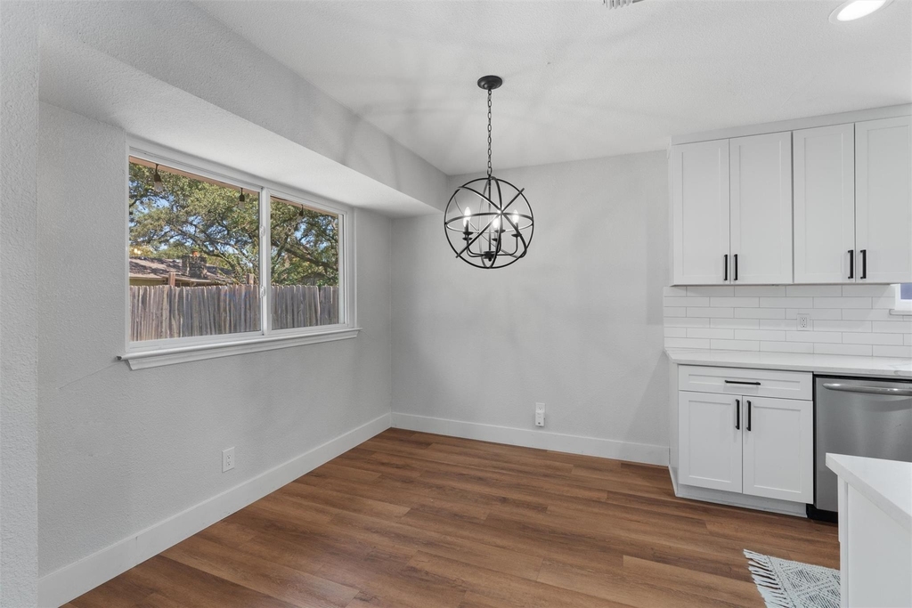 7806 Woodcroft Dr - Photo 5