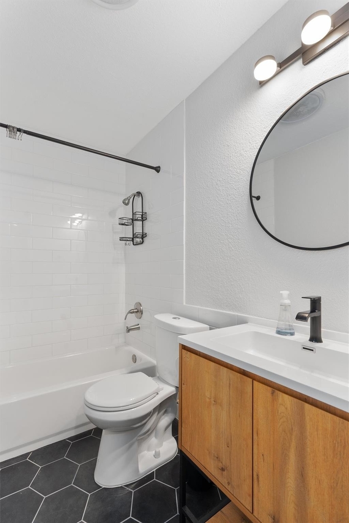7806 Woodcroft Dr - Photo 19