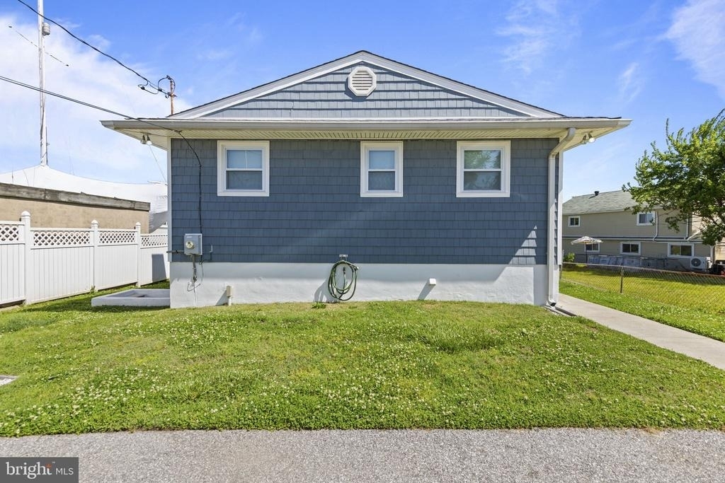 7212 Bay Front Road - Photo 31