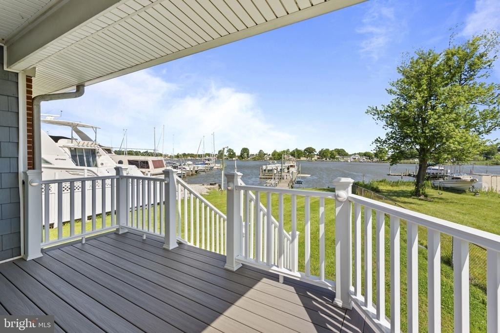 7212 Bay Front Road - Photo 3