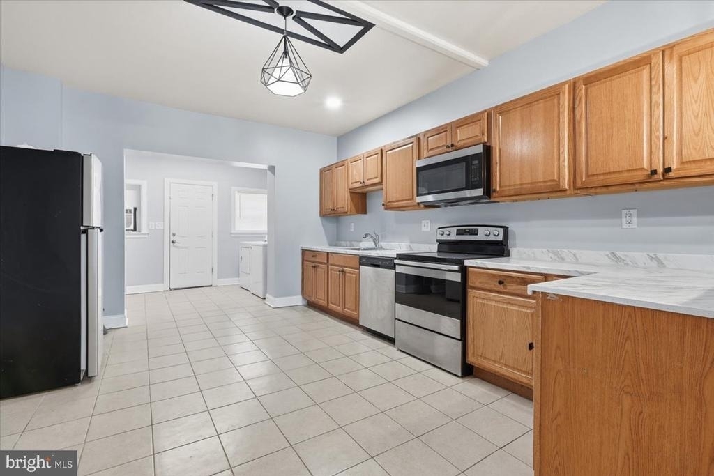 2907 Mcelderry Street - Photo 7