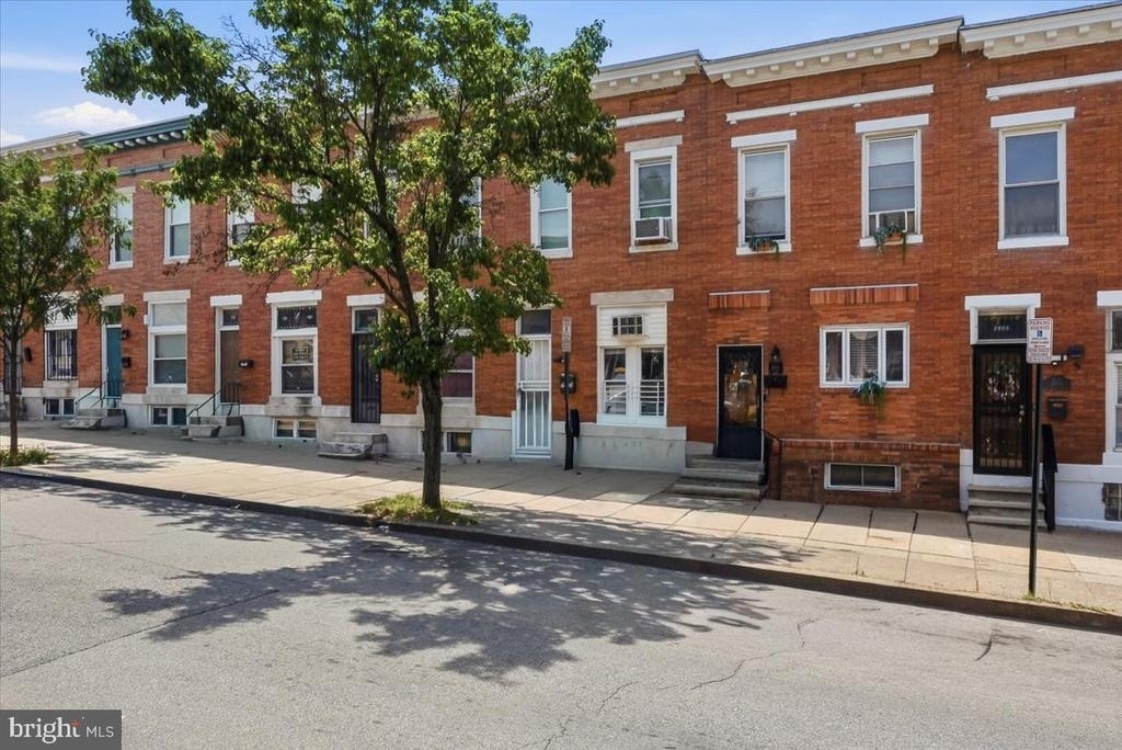 2907 Mcelderry Street - Photo 0