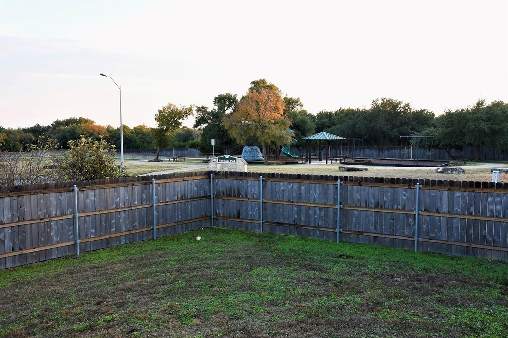 317 Leanne Dr - Photo 16