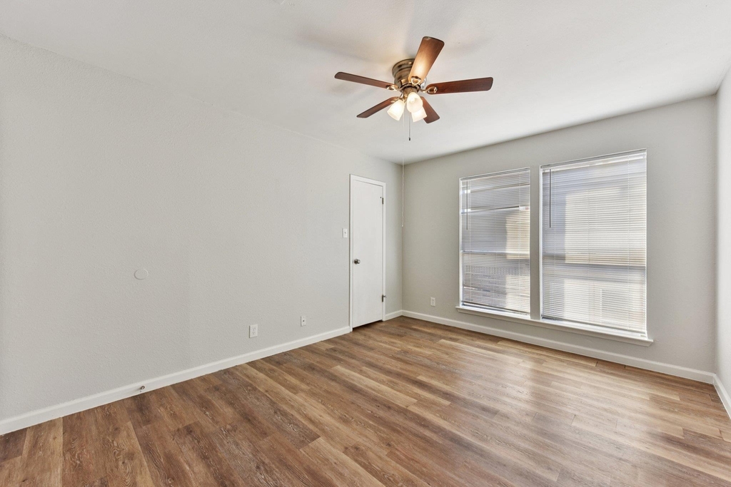 1210 Southport Dr - Photo 21