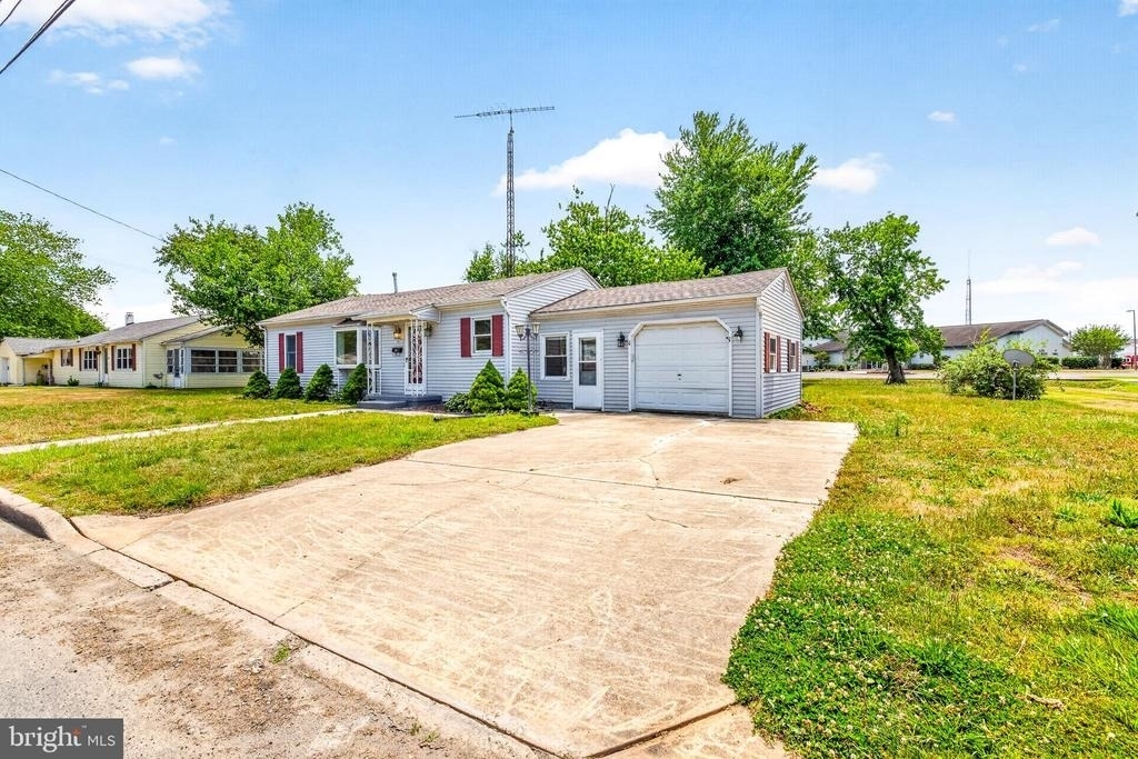 101 E Liberty Street - Photo 1