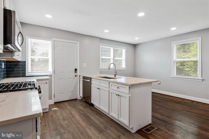 19 Atlantic Street Se - Photo 9