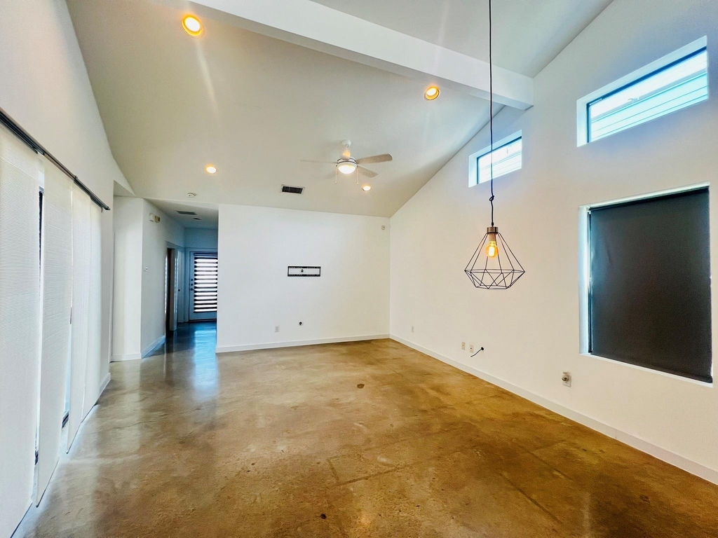 5900 Toscana Ave - Photo 5