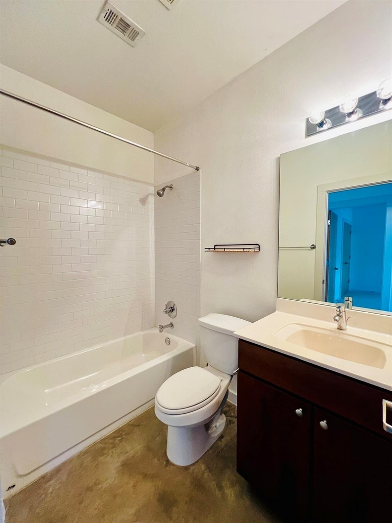 5900 Toscana Ave - Photo 17