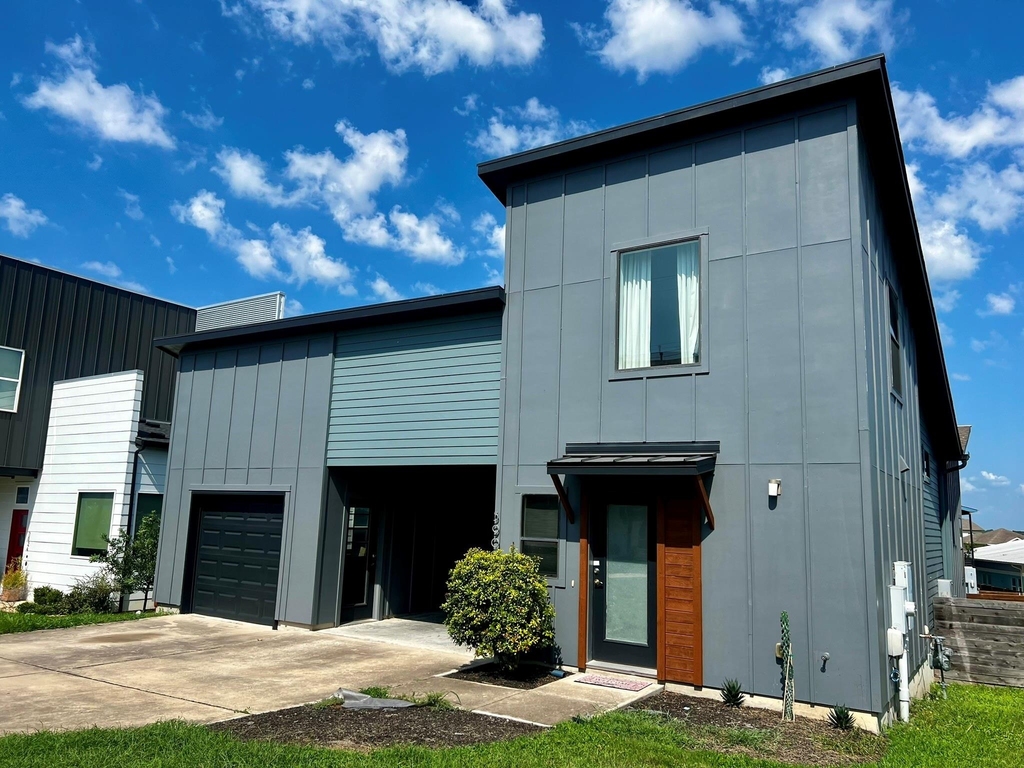 5900 Toscana Ave - Photo 1