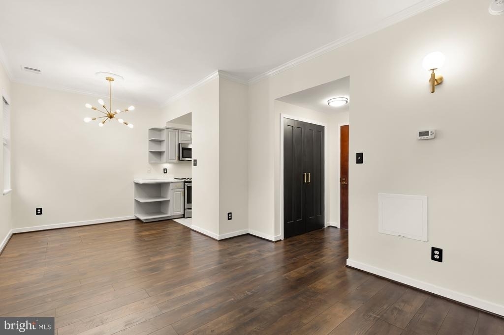 2114 N Street Nw - Photo 6