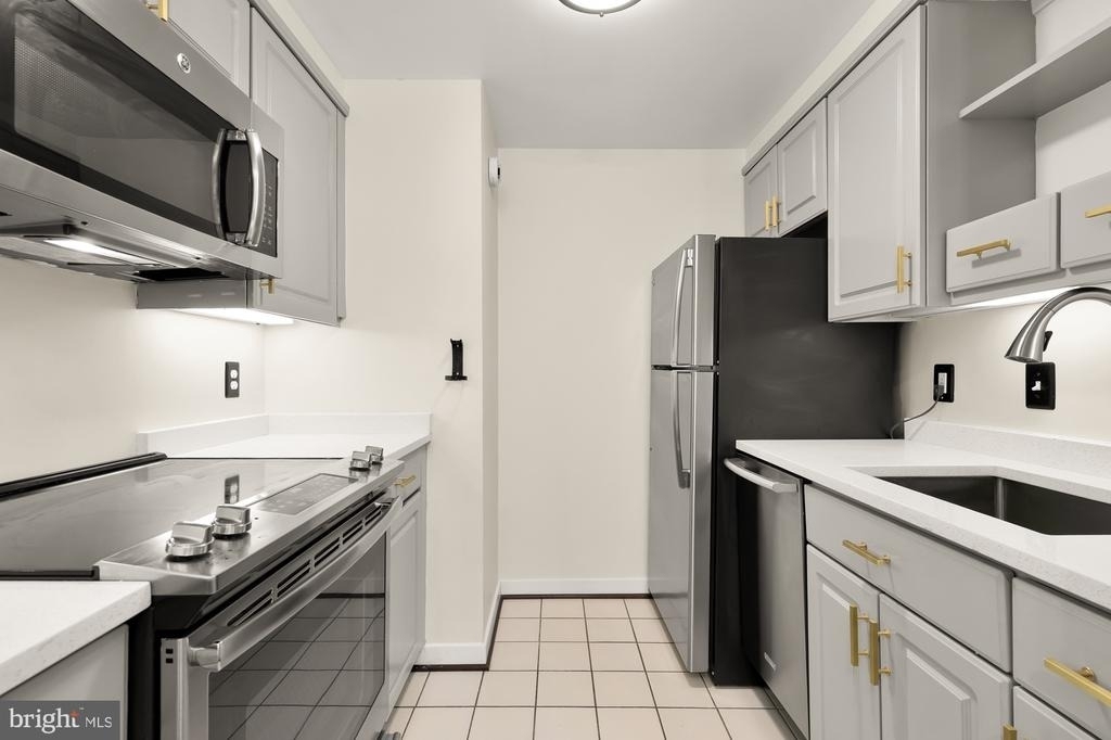 2114 N Street Nw - Photo 14