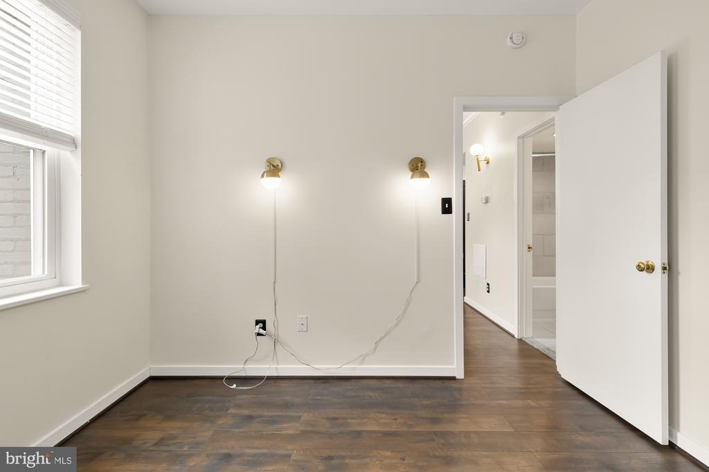 2114 N Street Nw - Photo 24
