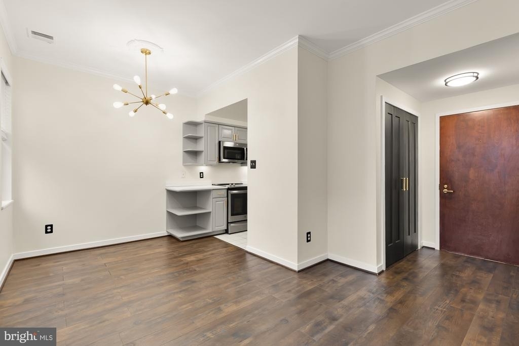 2114 N Street Nw - Photo 10