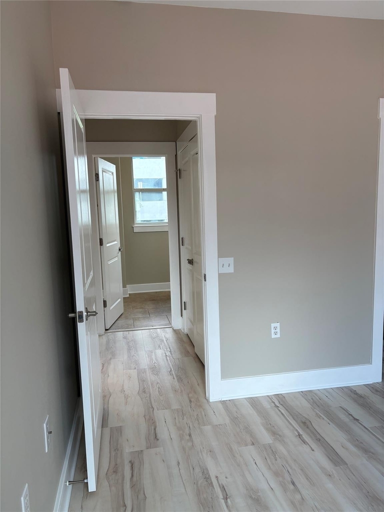 1601 Miriam Ave - Photo 11