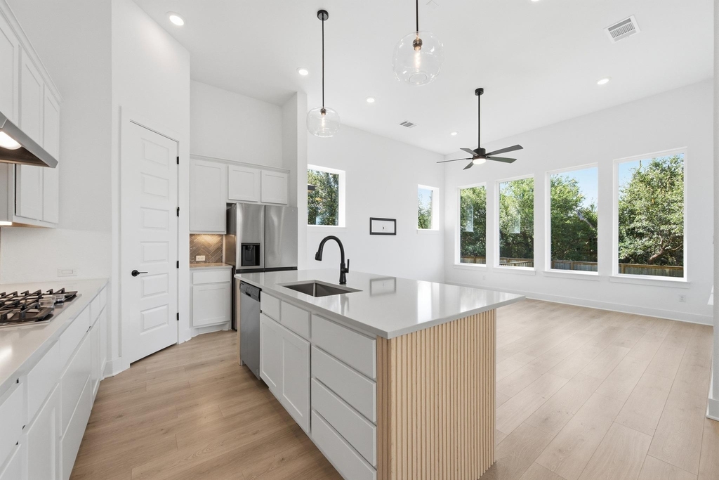 2308 Sawdust Dr - Photo 5