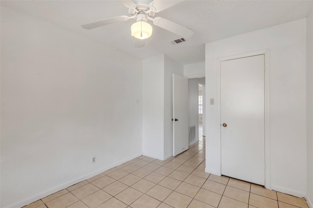 9604 Night Star Dr - Photo 13