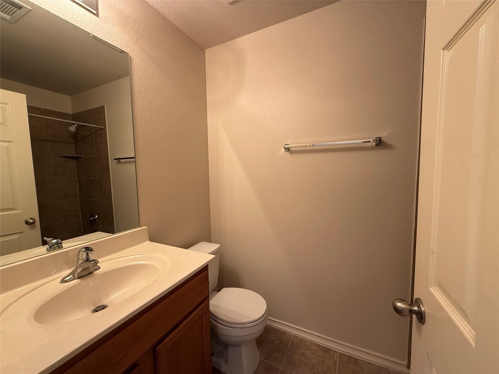 511 W South St - Photo 9