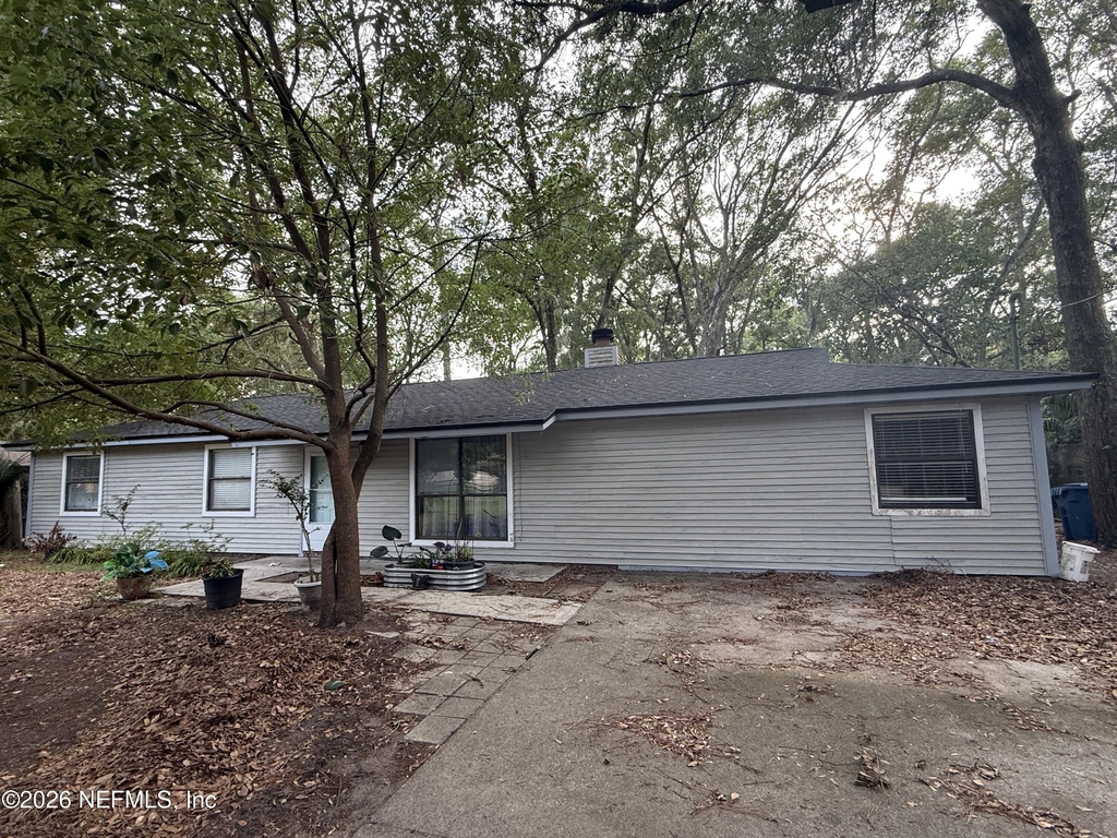 568 San Pablo Road N - Photo 2