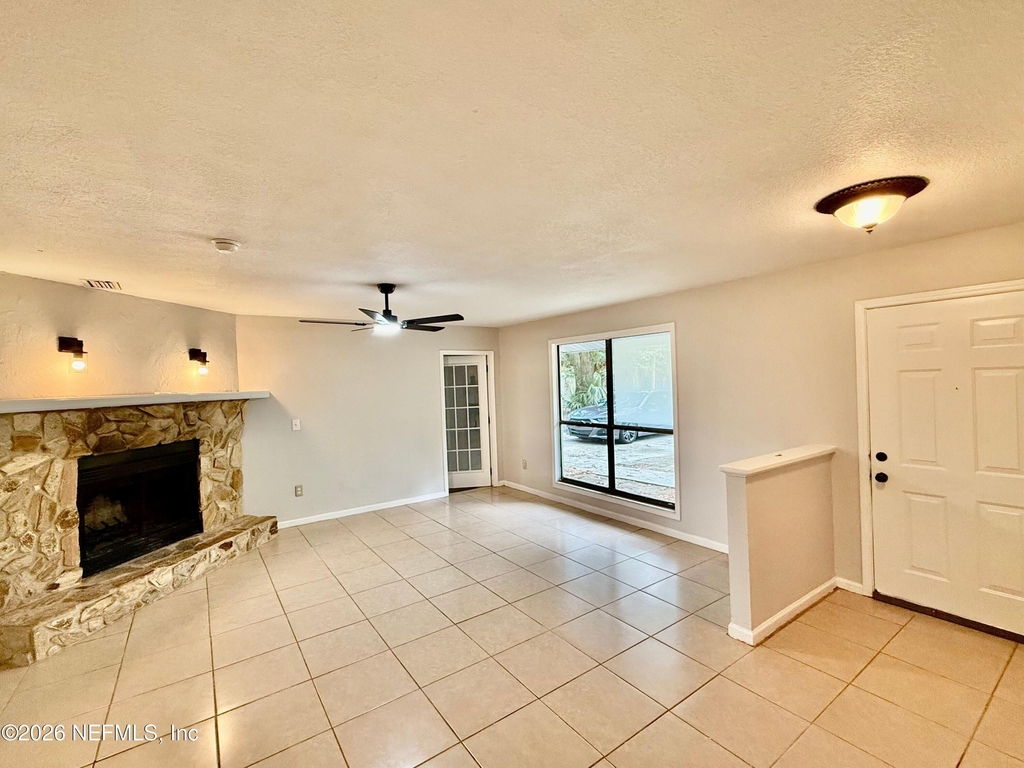 568 San Pablo Road N - Photo 4