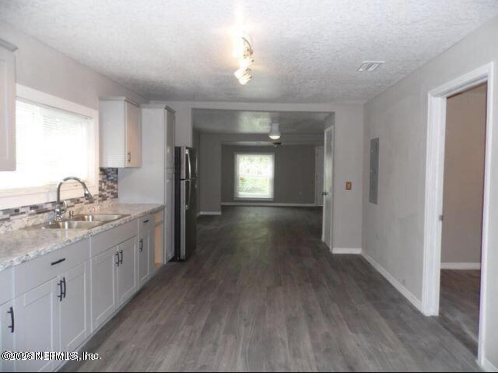 8140 Mariner Street - Photo 2