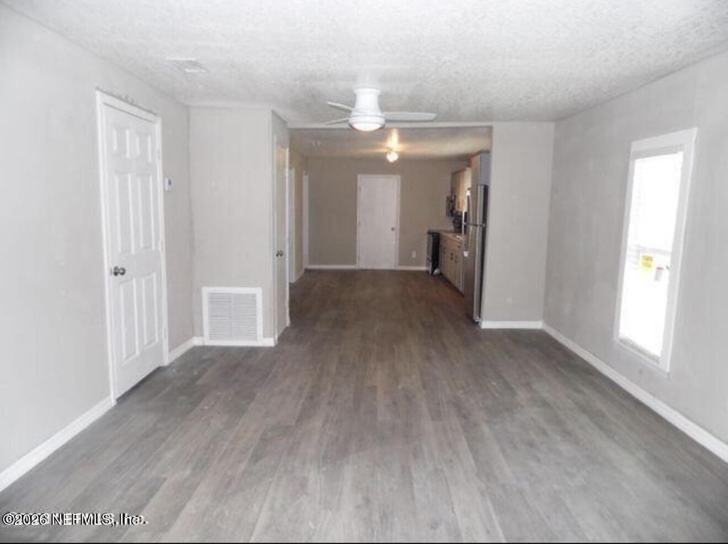 8140 Mariner Street - Photo 5