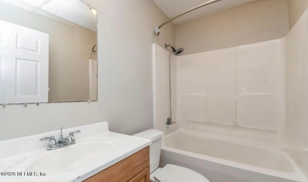 9861 S Clinton Avenue - Photo 8