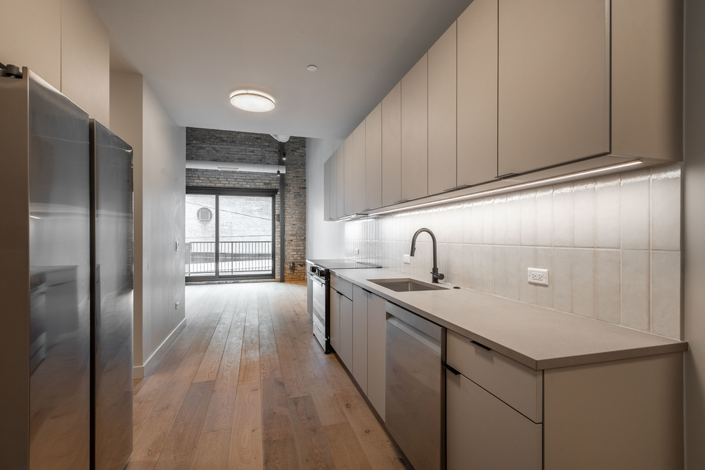 1706 Sherman Avenue - Photo 3