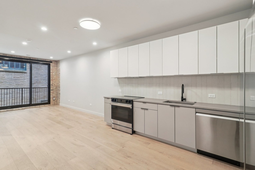 1706 Sherman Avenue - Photo 4