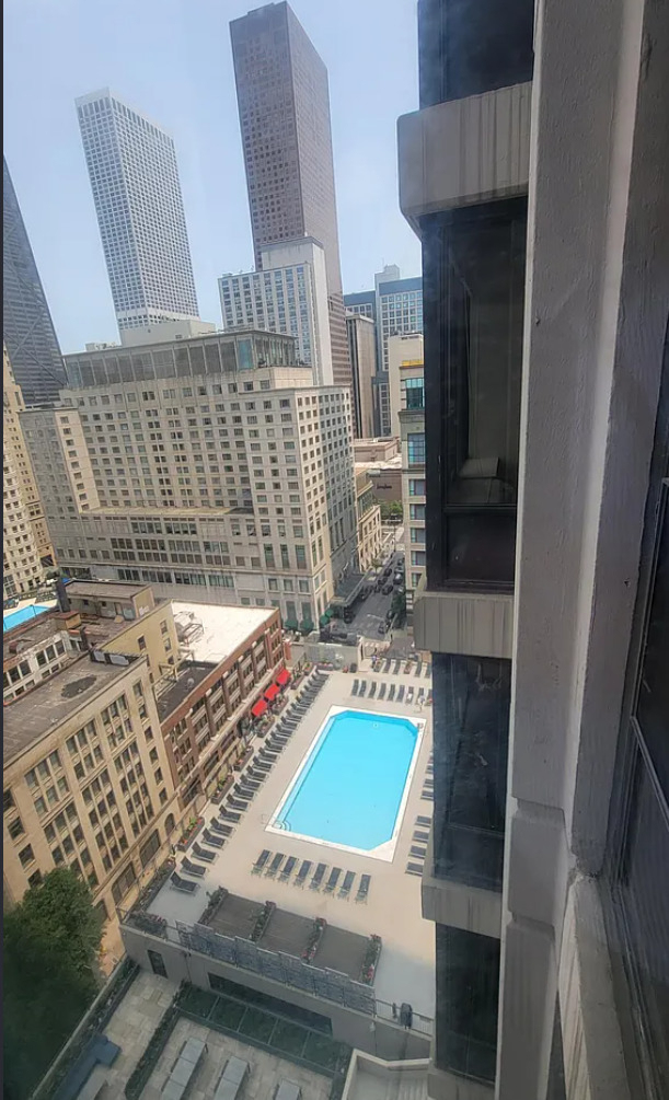 30 E Huron Street - Photo 10