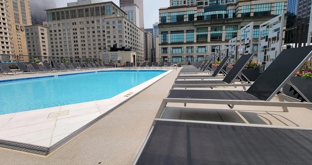 30 E Huron Street - Photo 13