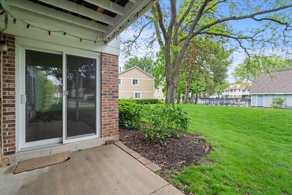 251 Appletree Court - Photo 18