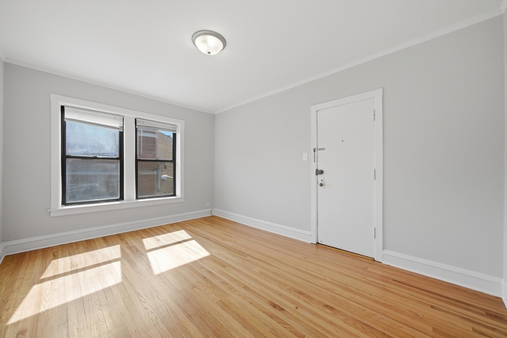 2714 N Spaulding Street - Photo 10