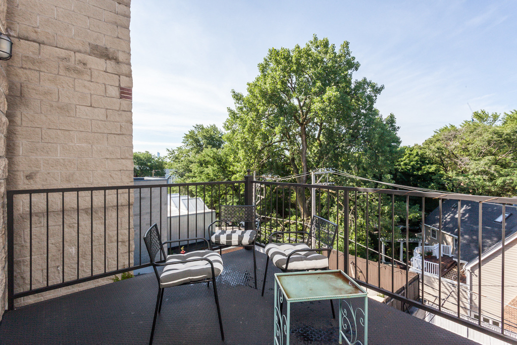 2730 N Lincoln Avenue - Photo 18