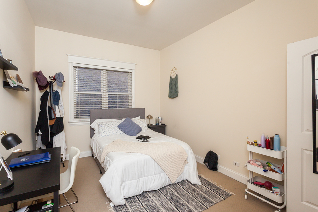 2730 N Lincoln Avenue - Photo 12