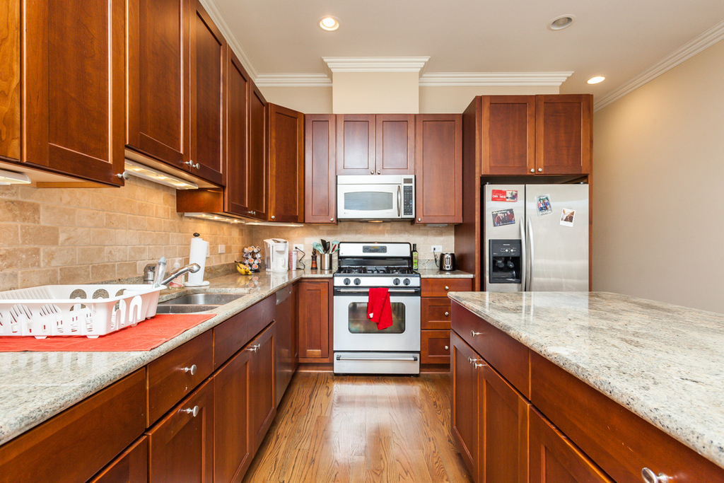 2730 N Lincoln Avenue - Photo 8
