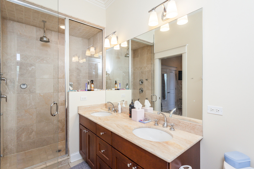 2730 N Lincoln Avenue - Photo 17