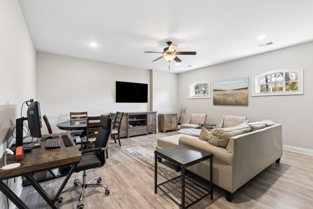 3585 Roxboro Road Ne - Photo 40