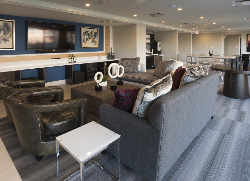 847 Chicago Avenue - Photo 3