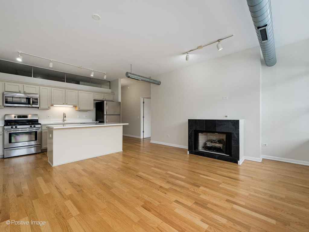 1200 W Monroe Street - Photo 1